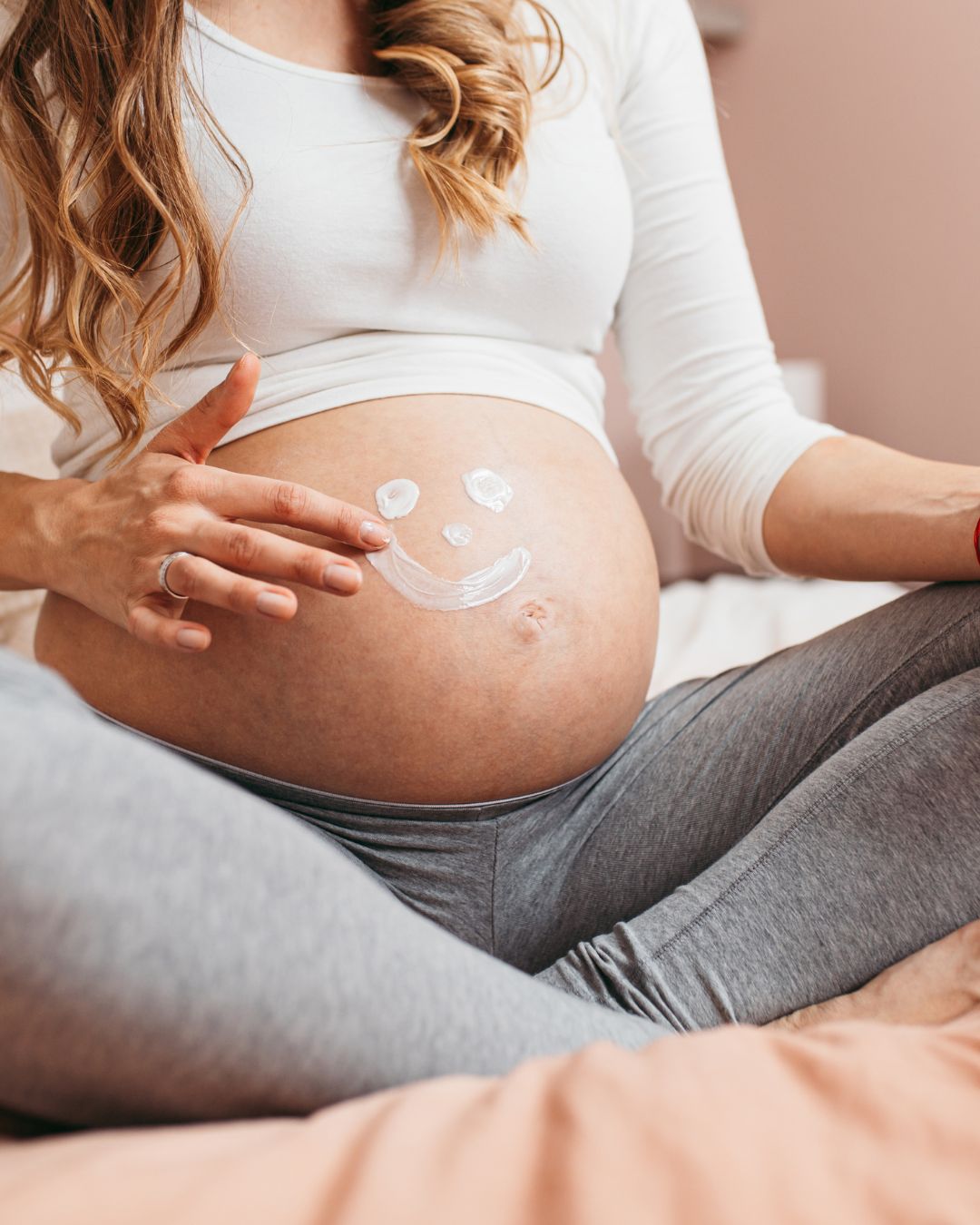 prevenir-vergetures-naturellement-huile-noix-novem