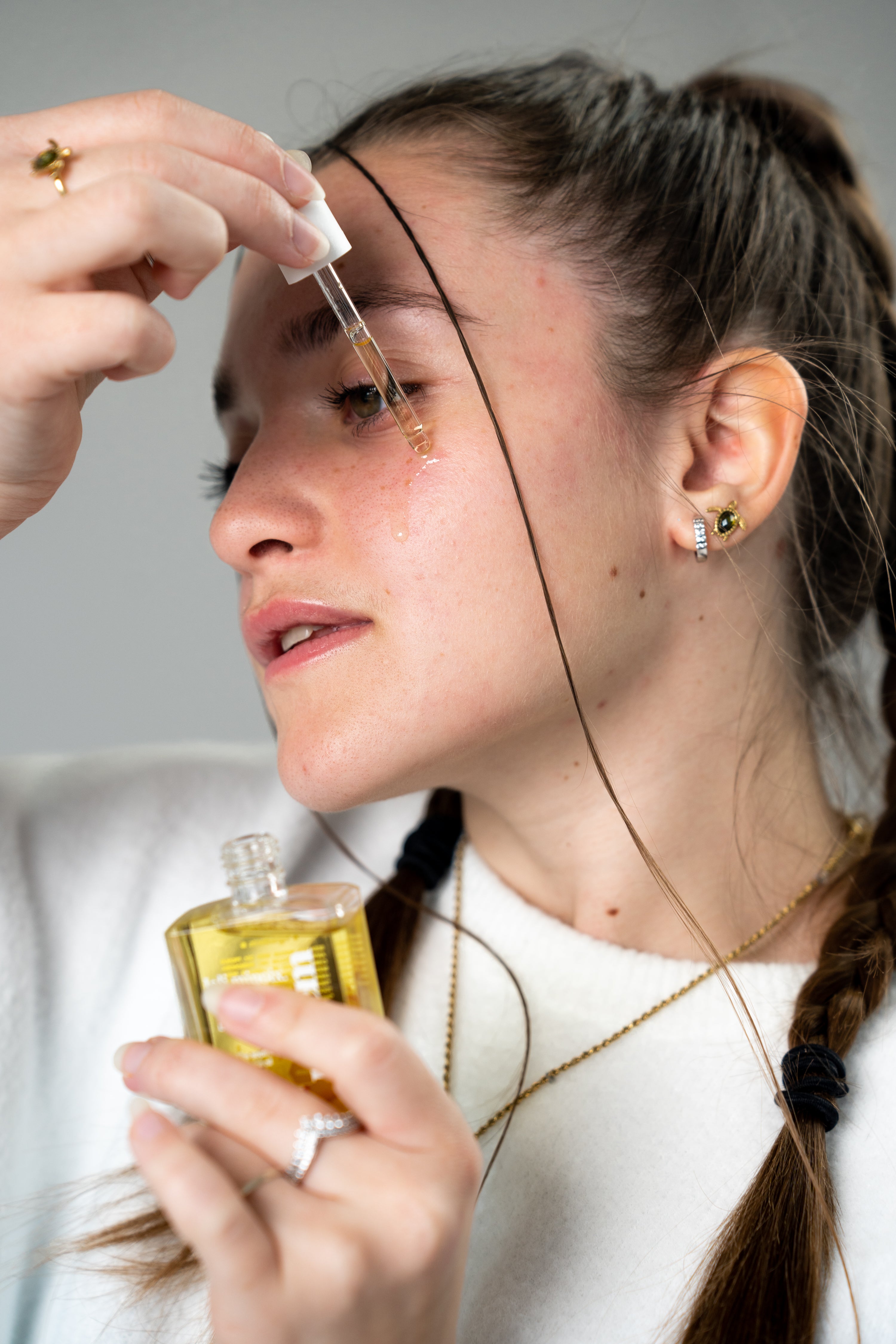Peut-on utiliser l’huile de noix sur le visage ?