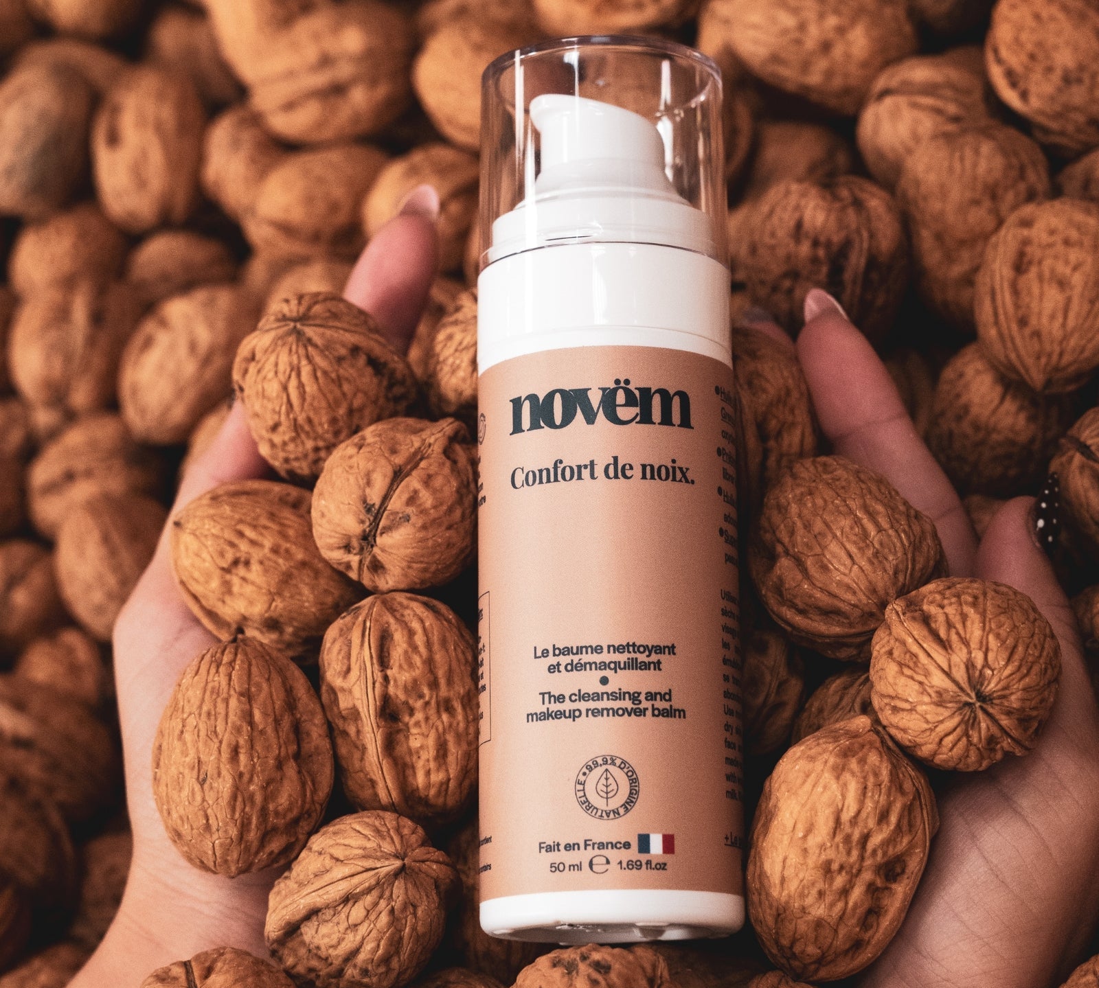 Pourquoi la noix est le meilleur ingrédient pour les peaux sensibles : comparatif avec le raisin, la figue de barbarie et l’argan