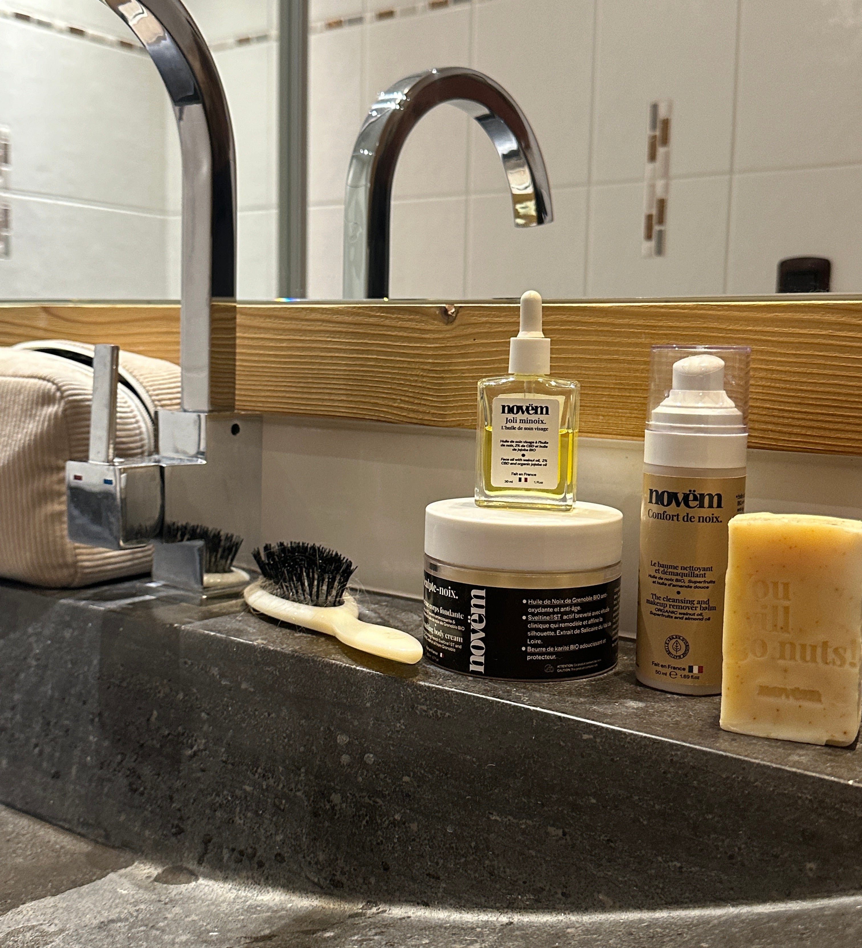 Comment Réparer les Dommages Cutanés Causés par le Soleil Après l'Été : Les Meilleures Solutions Naturelles - Novëm