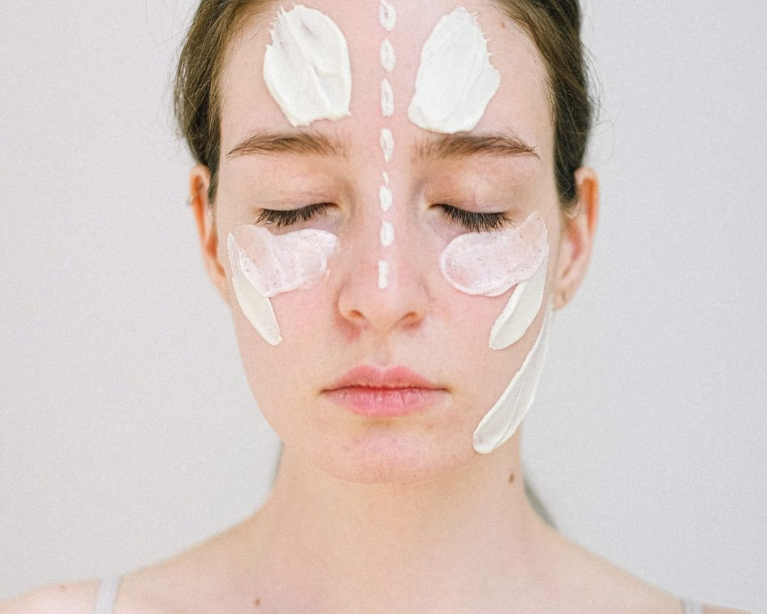 Dans quel ordre appliquer ses cosmétiques ? - Novëm