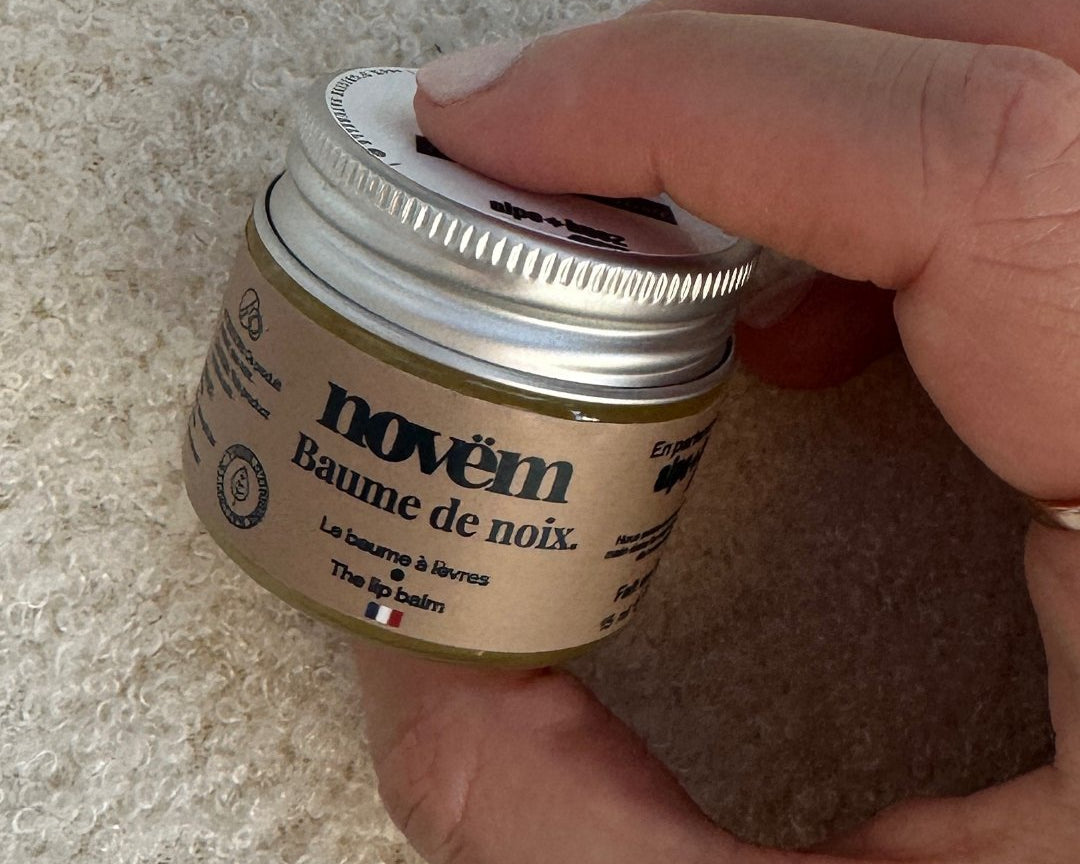 Les Secrets de Beauté de la Noix de Grenoble pour une Peau Éclatante - Novëm