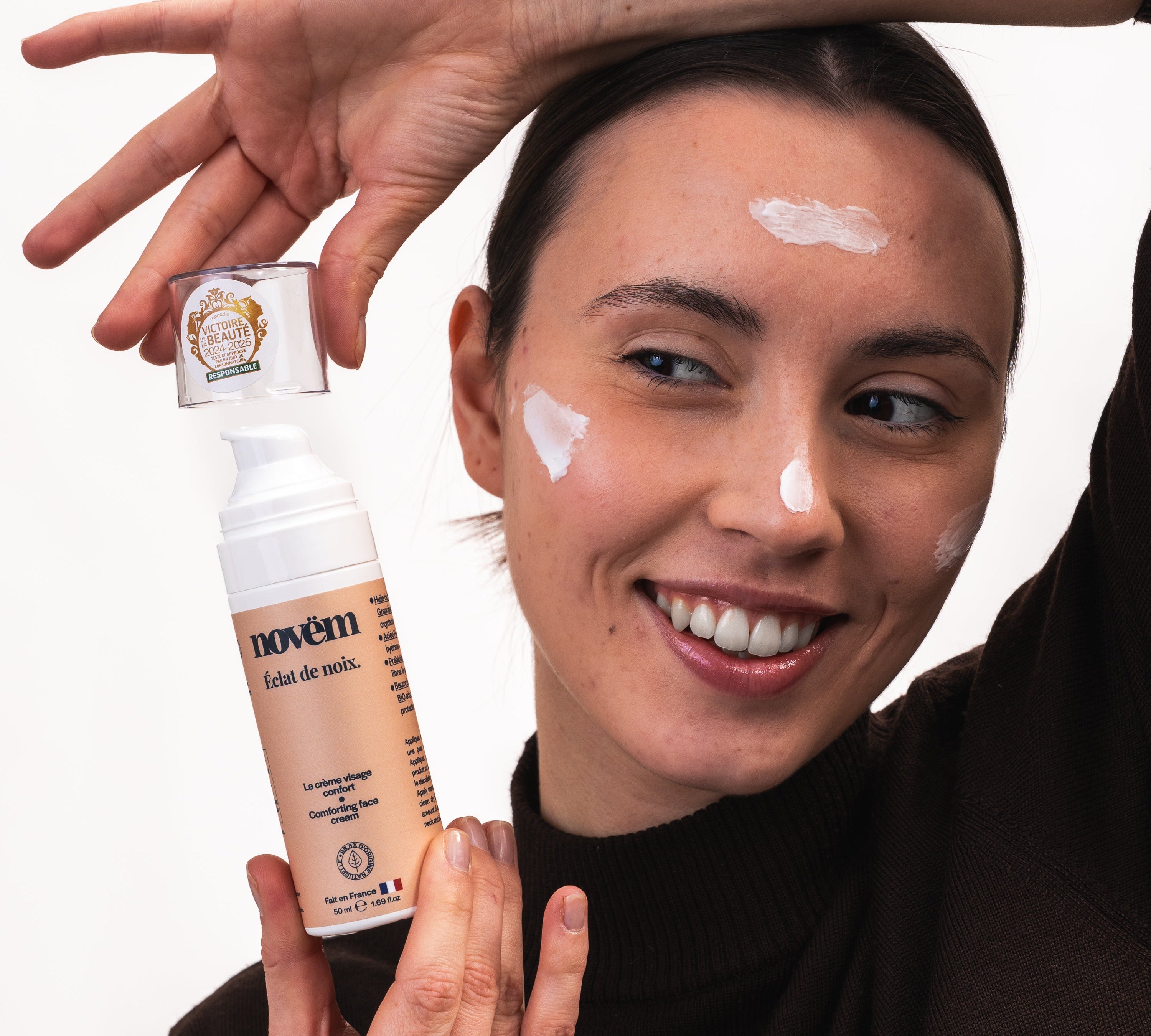 routine-skincare-hiver-huile-visage-reparatrice-novem-noix