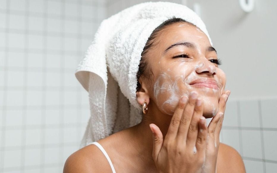 Pourquoi est-il important de nettoyer sa peau ? - Novëm