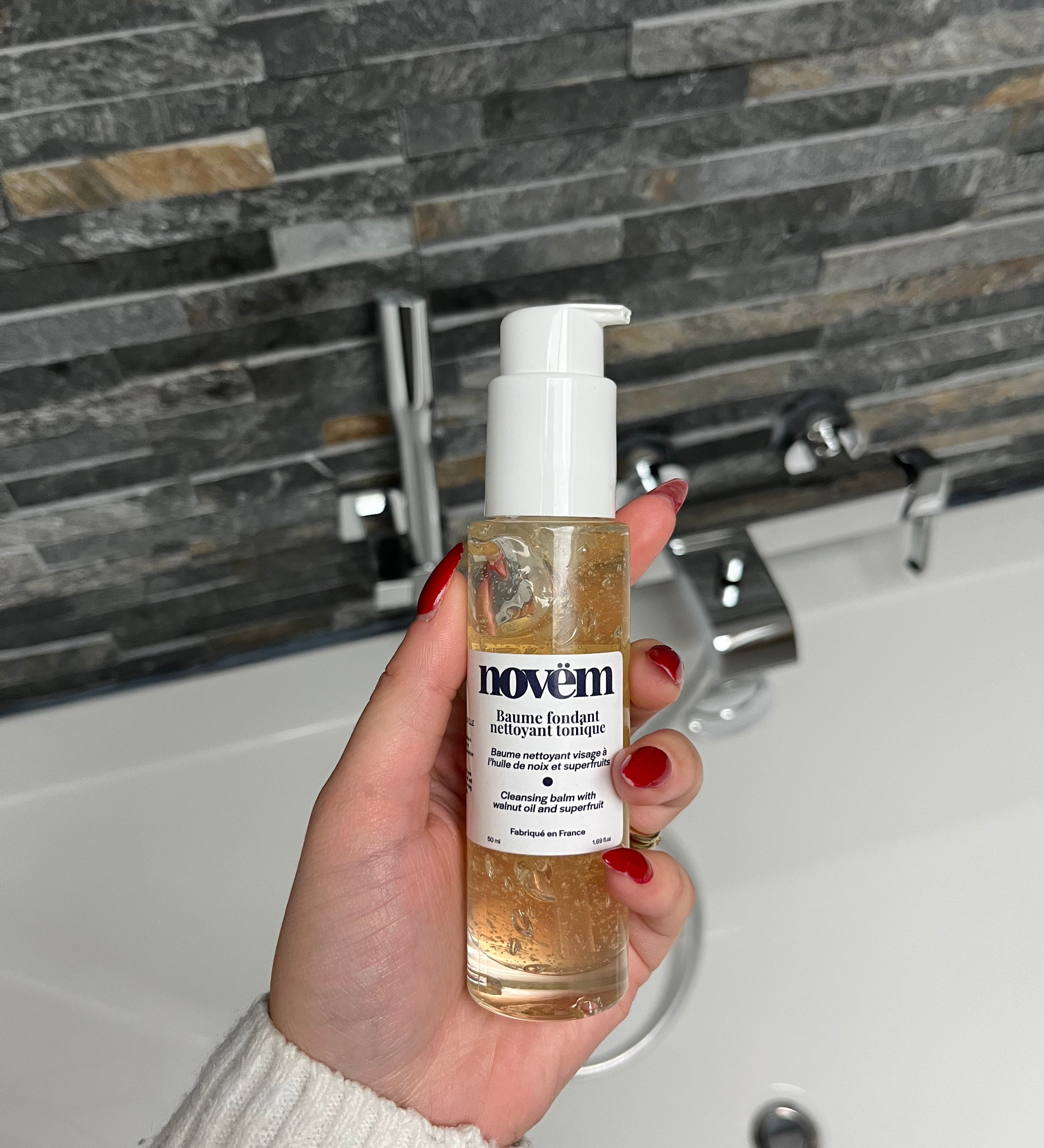 Zoom sur notre baume nettoyant - Novëm