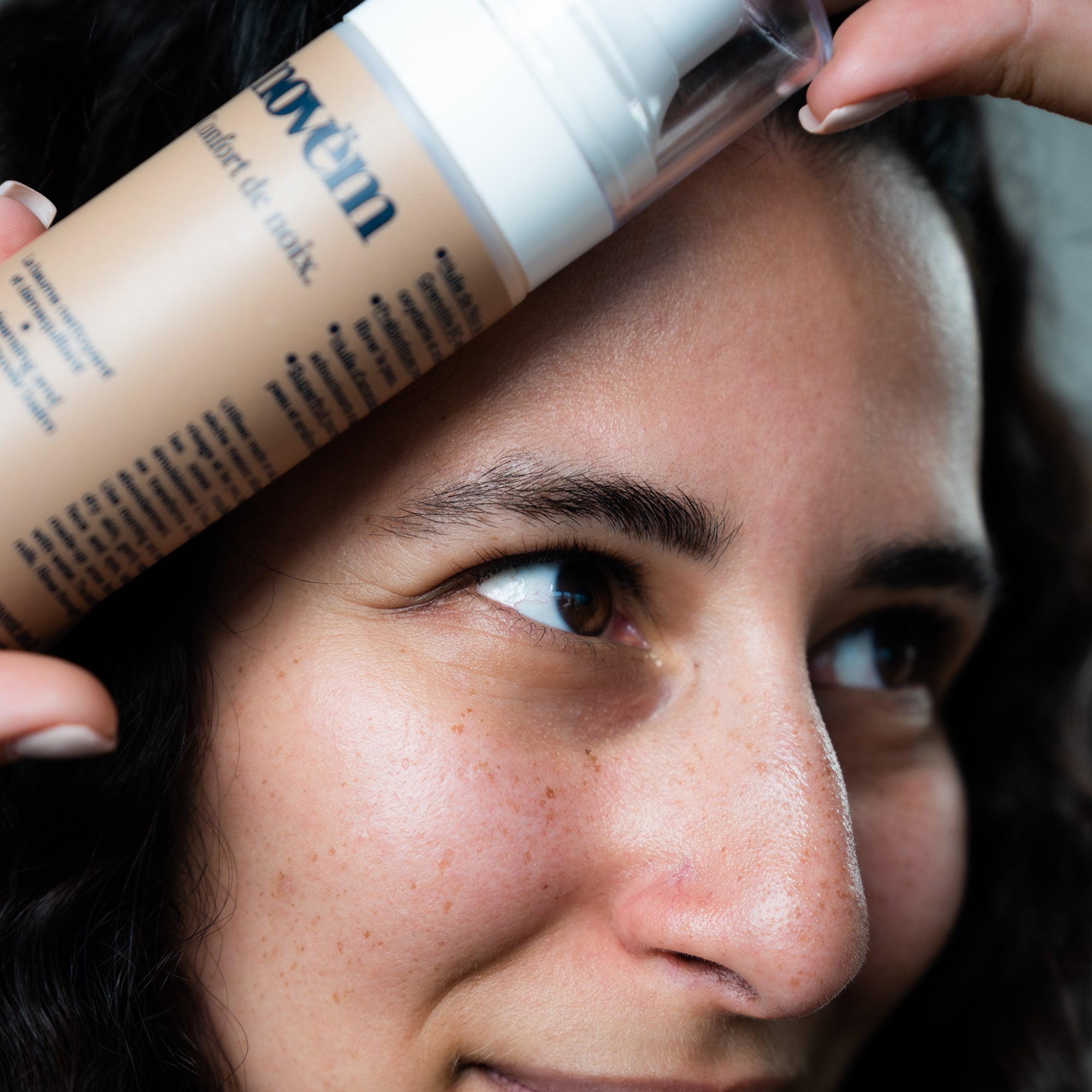 Baume Démaquillant & Nettoyant à l'huile de Noix – Peaux Sensible