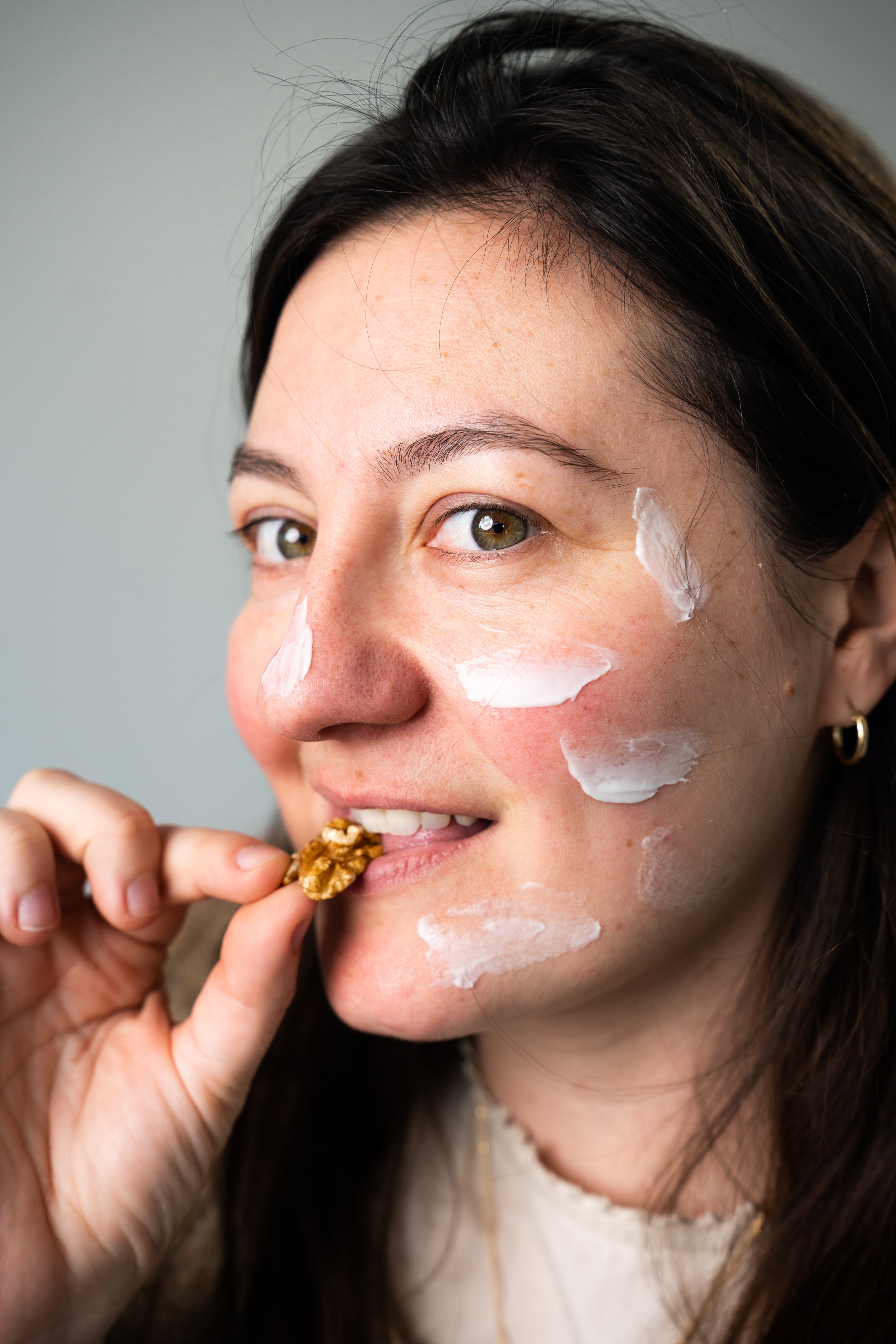 crème jour hydratante acide hyaluronique et huile de noix de Grenoble